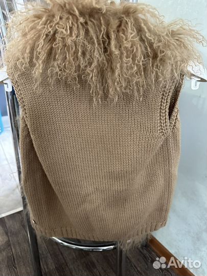 Жилетка вязаная для девочки