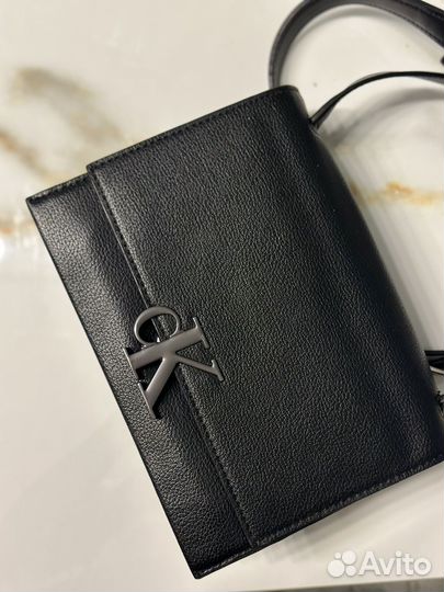 Сумка Calvin Klein женская