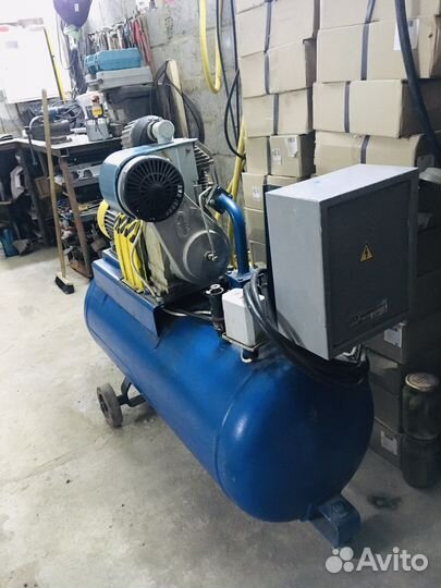 Воздушный компрессор