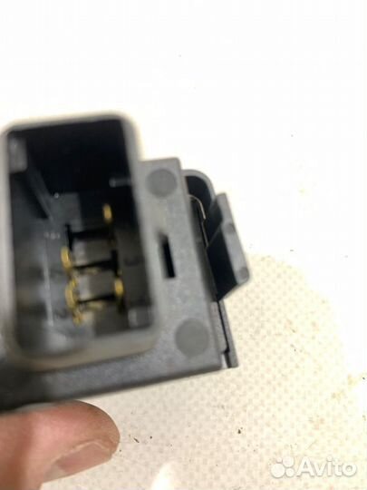 Кнопка корректора фар Volkswagen Polo sedan (MK5)