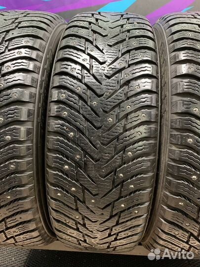 Nokian Tyres Hakkapeliitta 8 225/65 R17