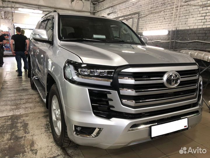 Рестайлинг обвес Toyota Land Cruiser 300