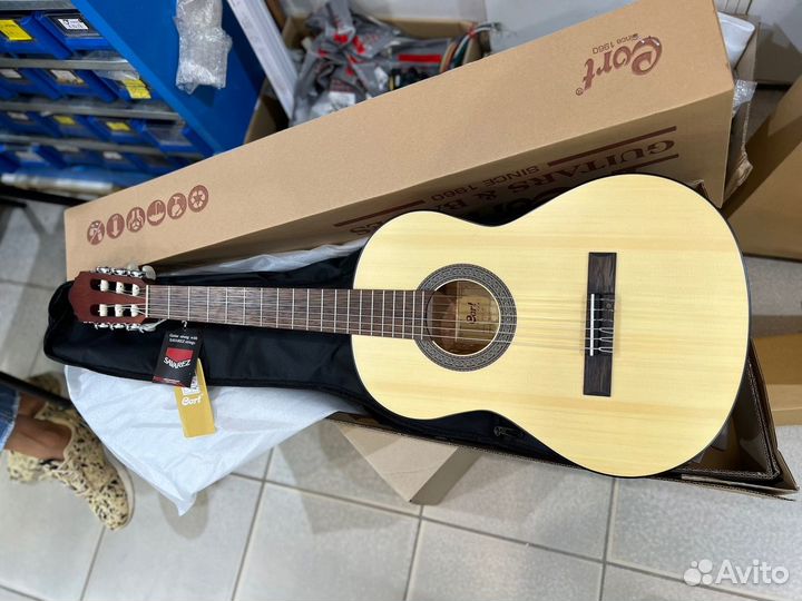 Классическая гитара 3/4 Cort AC70-wbag-OP