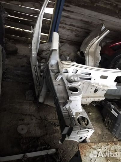 Qashqai J10 лонжерон правый