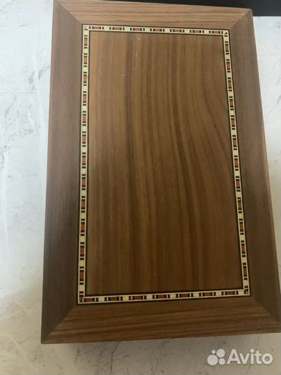 Шахматы,переносяшиеся,на кортинке увидите