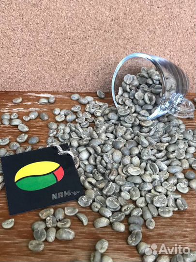 Зеленый кофе и жаренный Арабика