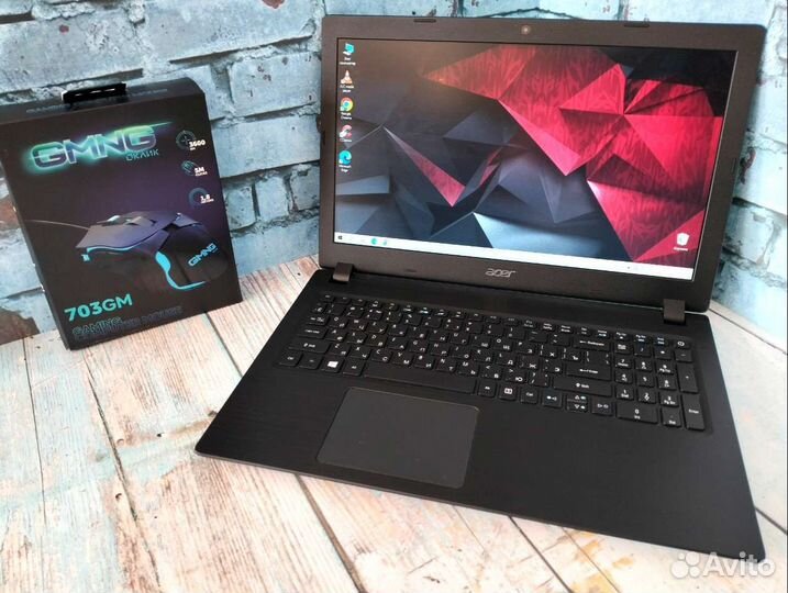 Свежий Acer Aspire на A4-9120/ RAM 8/ SSD 240