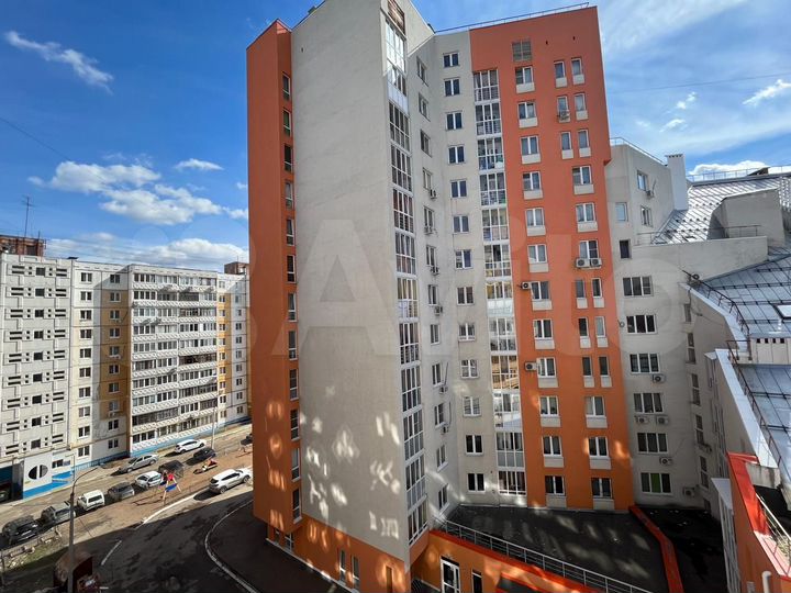 2-к. квартира, 50,3 м², 7/10 эт.