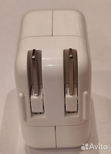 Американский адаптер питания Apple USB 12W A1401