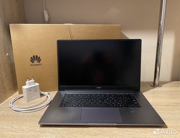Ноутбук Huawei matebook d15 Ryzen 7 512 SSD 8 RAM