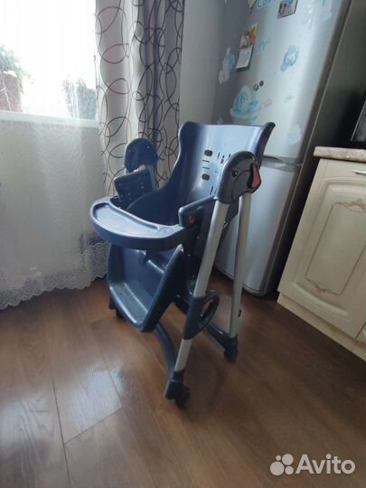 Детский стульчик для кормления