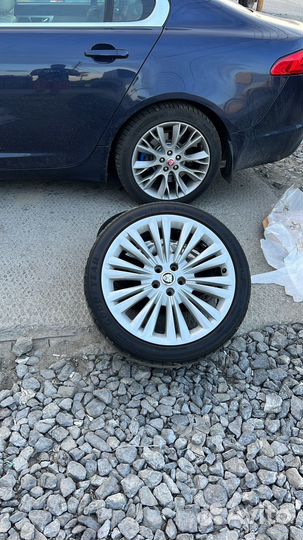 R19 Goodyear Eagle RV-F 245/40, PCD 5x108 DIA 63.3