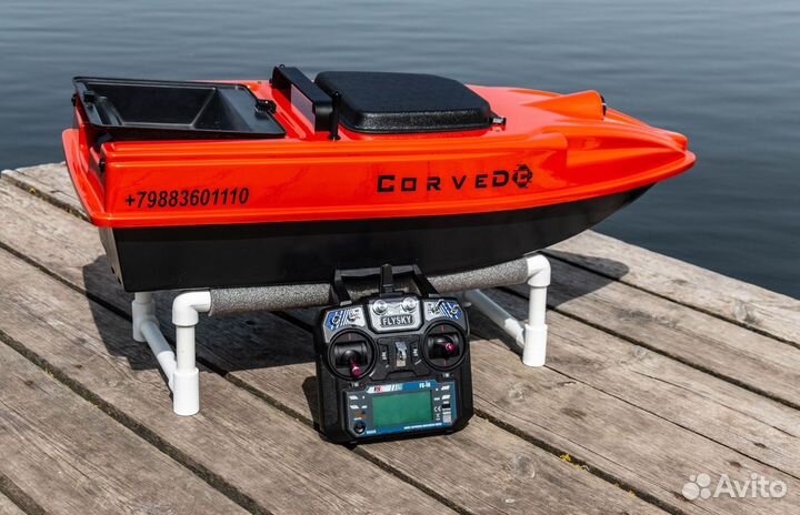 Кораблик для рыбалки и завоза прикормки с GPS