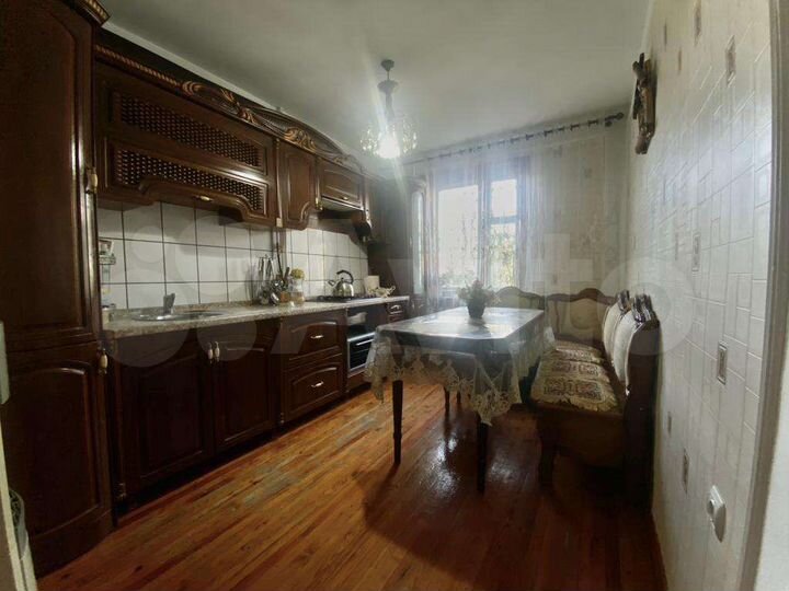 3-к. квартира, 74 м², 3/5 эт.