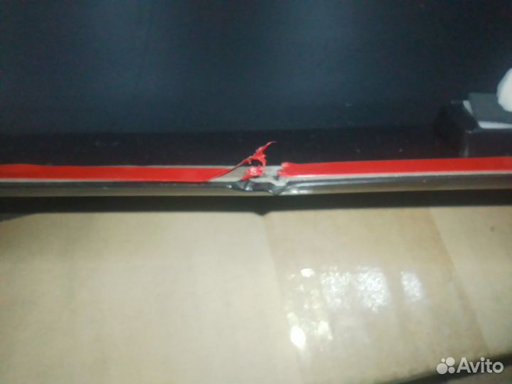 Молдинг передней правой двери Santa Fe Classic