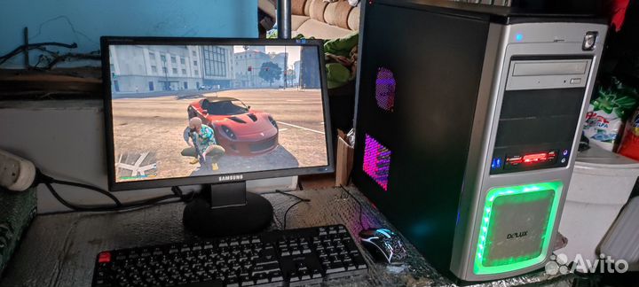 Мощный игровой компьютер Intel QuadCore Q8300