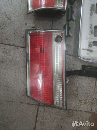 Фонари крышки багажника toyota crown jzs 175