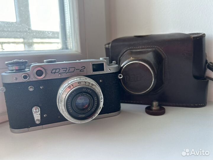 Ретро фотоаппарат плёночный