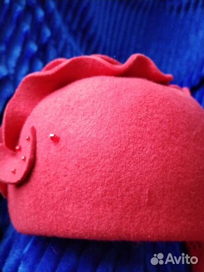 Головные уборы женские