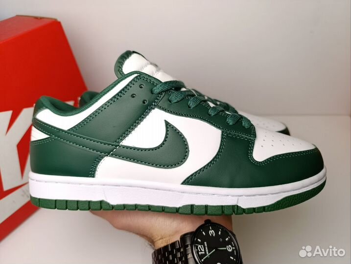 Nike Dunk low green