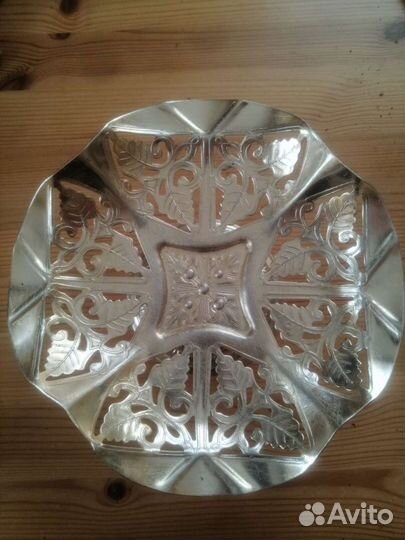 Советская алюминиевая фруктовница