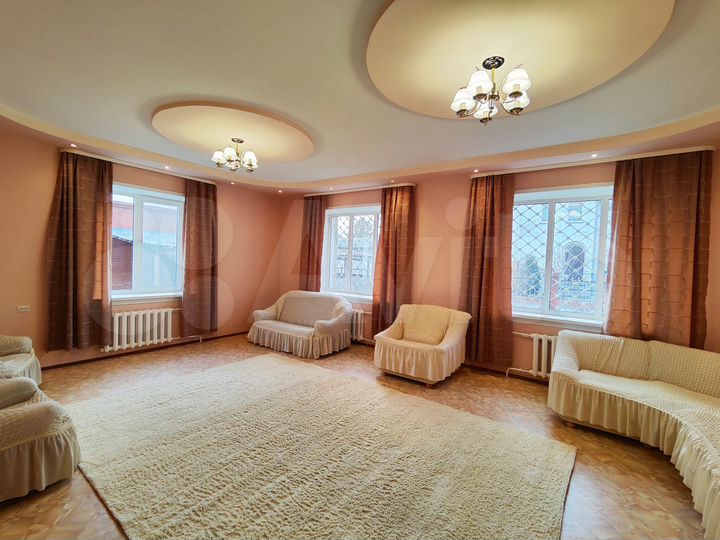 Дом 250 м² на участке 12 сот.