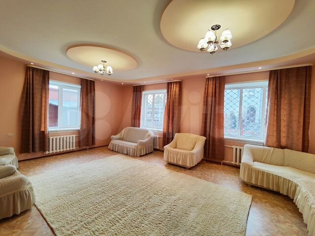 Дом 250 м² на участке 12 сот.