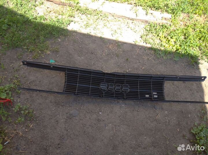 Решётка радиатора Audi 100 200 c2