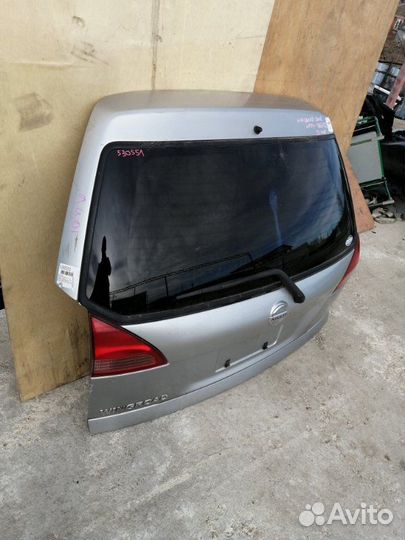 Дверь багажника Nissan Wingroad Y11