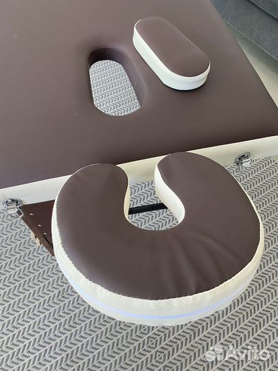 Массажный стол