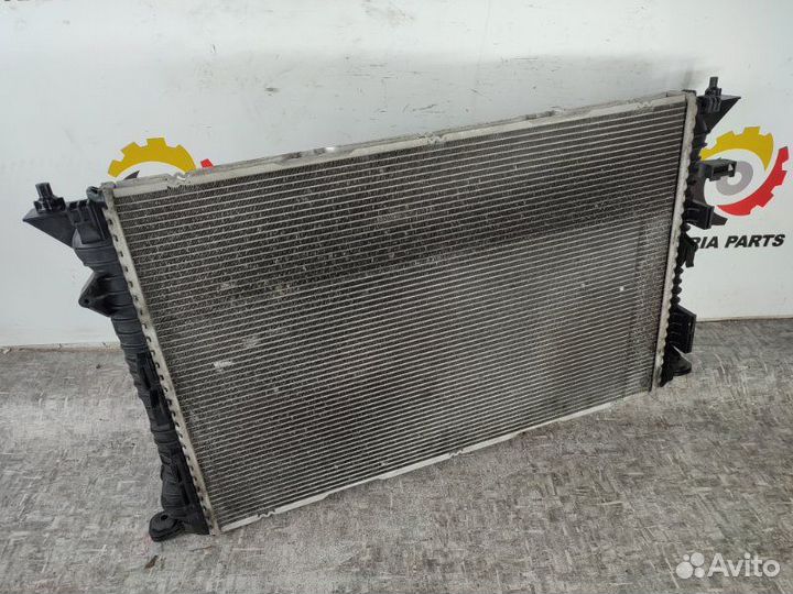 Радиатор Audi A6 C7 2.8 chva 2012