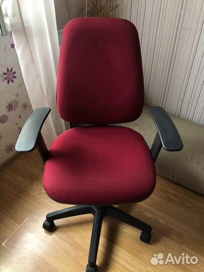 Компьютерное кресло