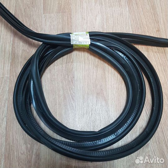 Уплотнитель багажника Ford Focus 2 хэтчбэк