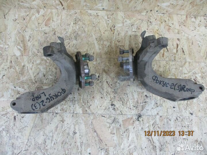 Поворотный кулак со ступицей Форд Фокус 2