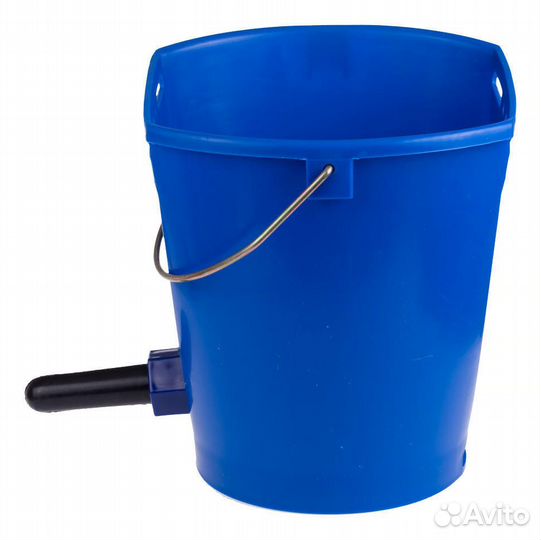 Ведро с соской для выпойки телят, жеребят, осликов
