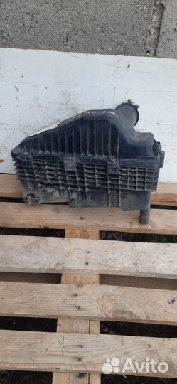 Корпус воздушного фильтра Peugeot 206