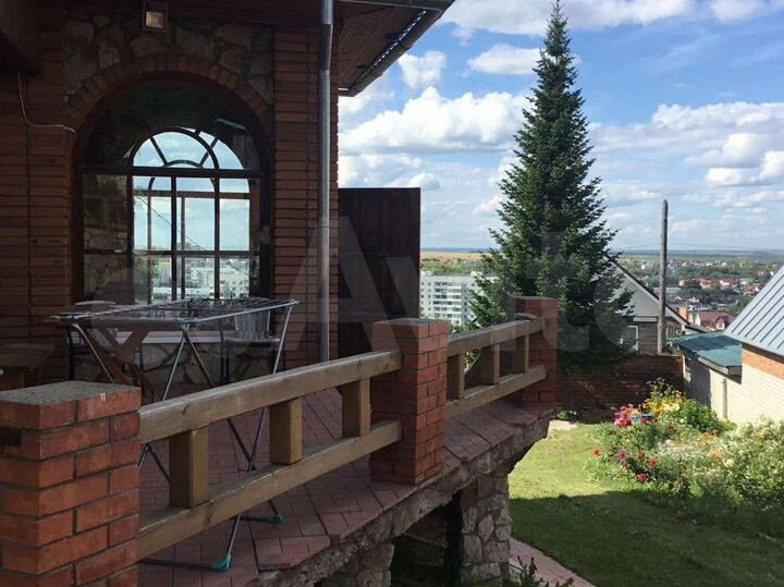 Дом 280 м² на участке 30 сот.