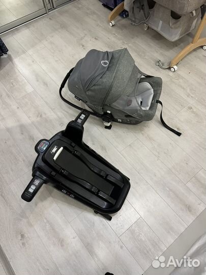 Автолюлька bugaboo с базой и перезоднеки к коляски