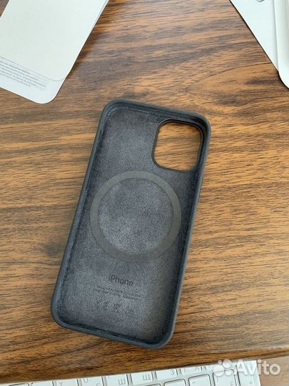 Оригинальный силиконовый чехол для iPhone 12 Mini