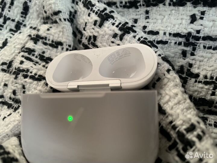 Беспроводные наушники AirPods 3