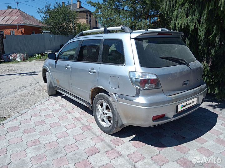 Mitsubishi Outlander 2.4 AT, 2003, 266 000 км