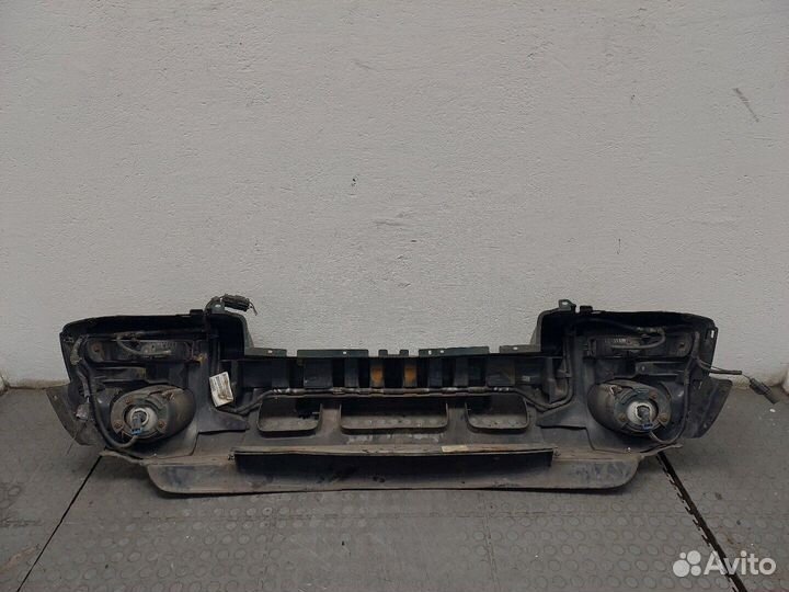 Бампер Jeep Liberty, 2002