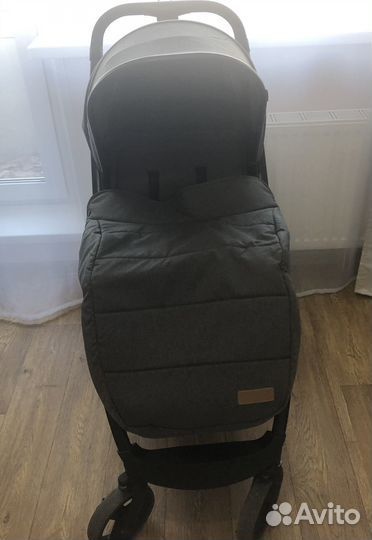 Продам коляску всесезонная