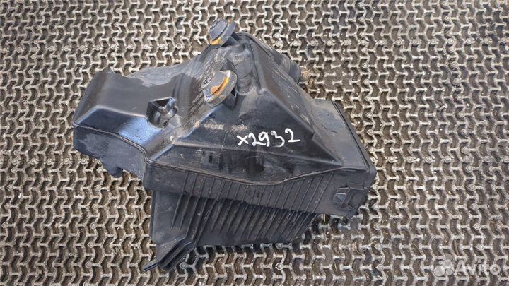 Корпус воздушного фильтра Nissan Note E11, 2012