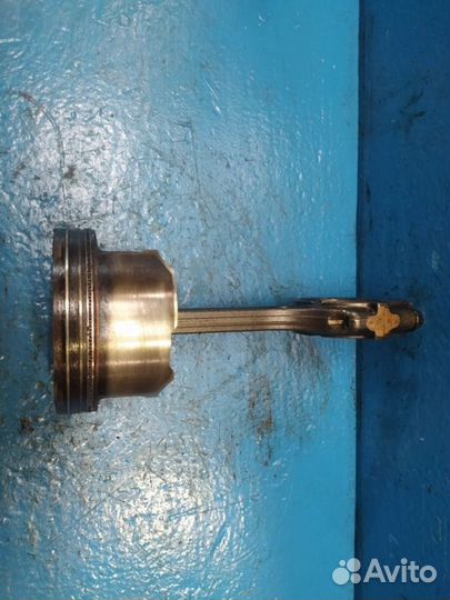 Поршень с шатуном Nissan Teana J31 VQ23DE