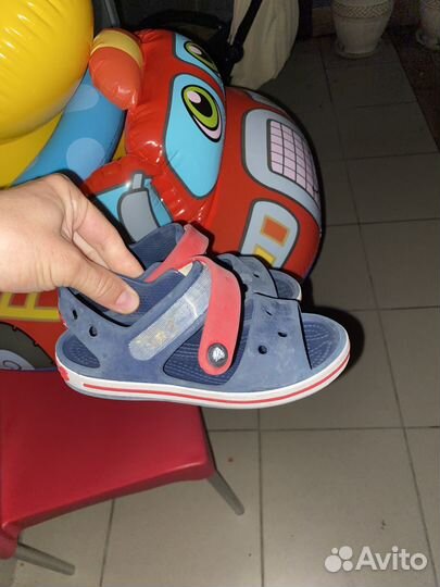 Надувной детский круг и вещи пакетом