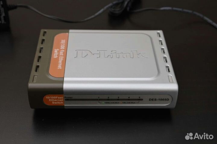 Коммутатор D-Link DES-1005D