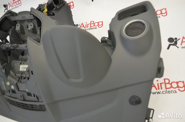 Рулевая накладка Skoda Rapid (2013- ) матовая