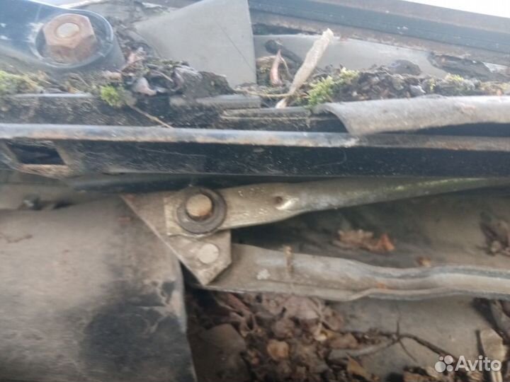 Трапеция дворников Volkswagen Passat В3