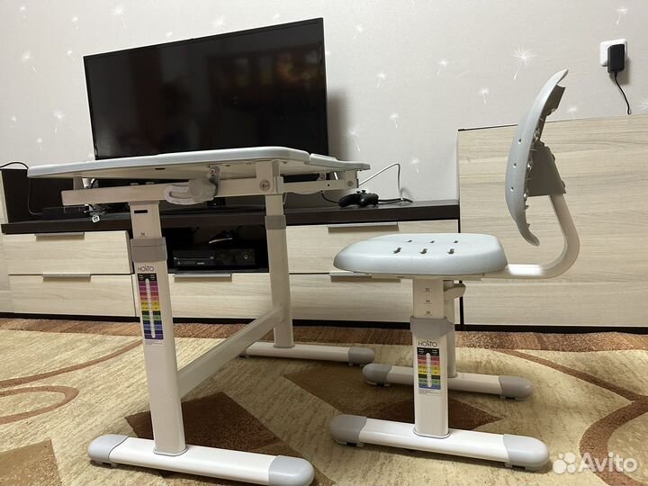 Растущая парта и стул